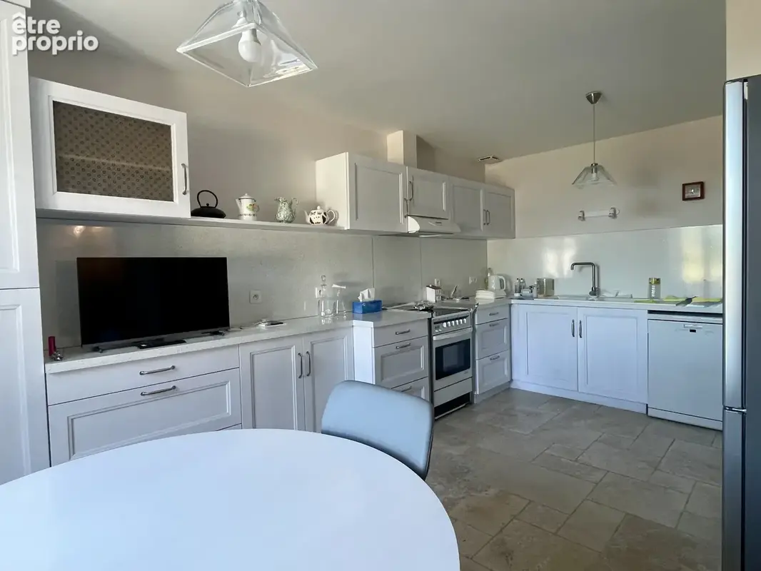 Maison R+1 T4 avec jardin et dépendance - photo 10