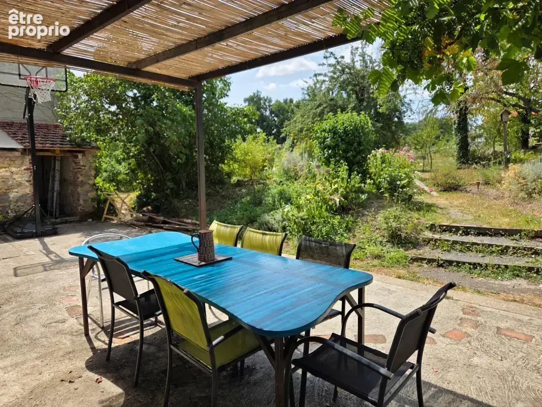 EXCLUSIVITE / Très belle maison avec dépendances et terrain / 63160 Glaine Montaigut - photo 17