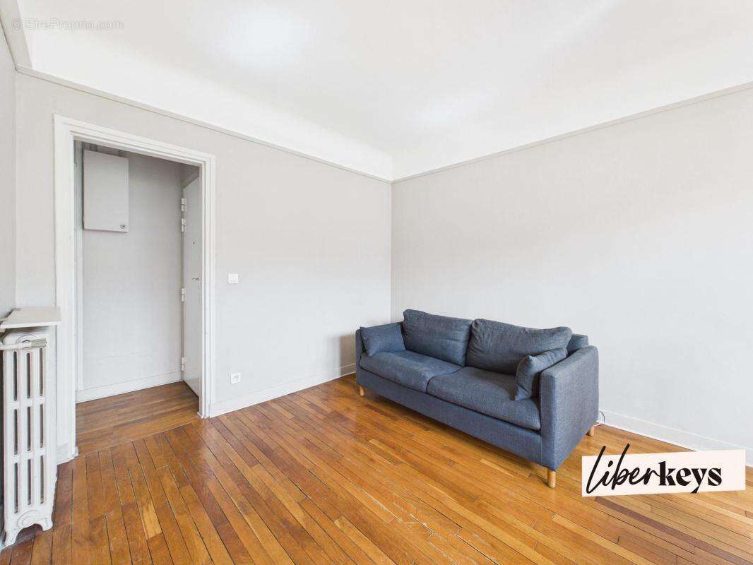 Charmant T2 traversant de 37 m² – Lumineux, au 5ᵉ étage avec ascenseur – Paris 11ᵉ (Voltaire) - photo 5