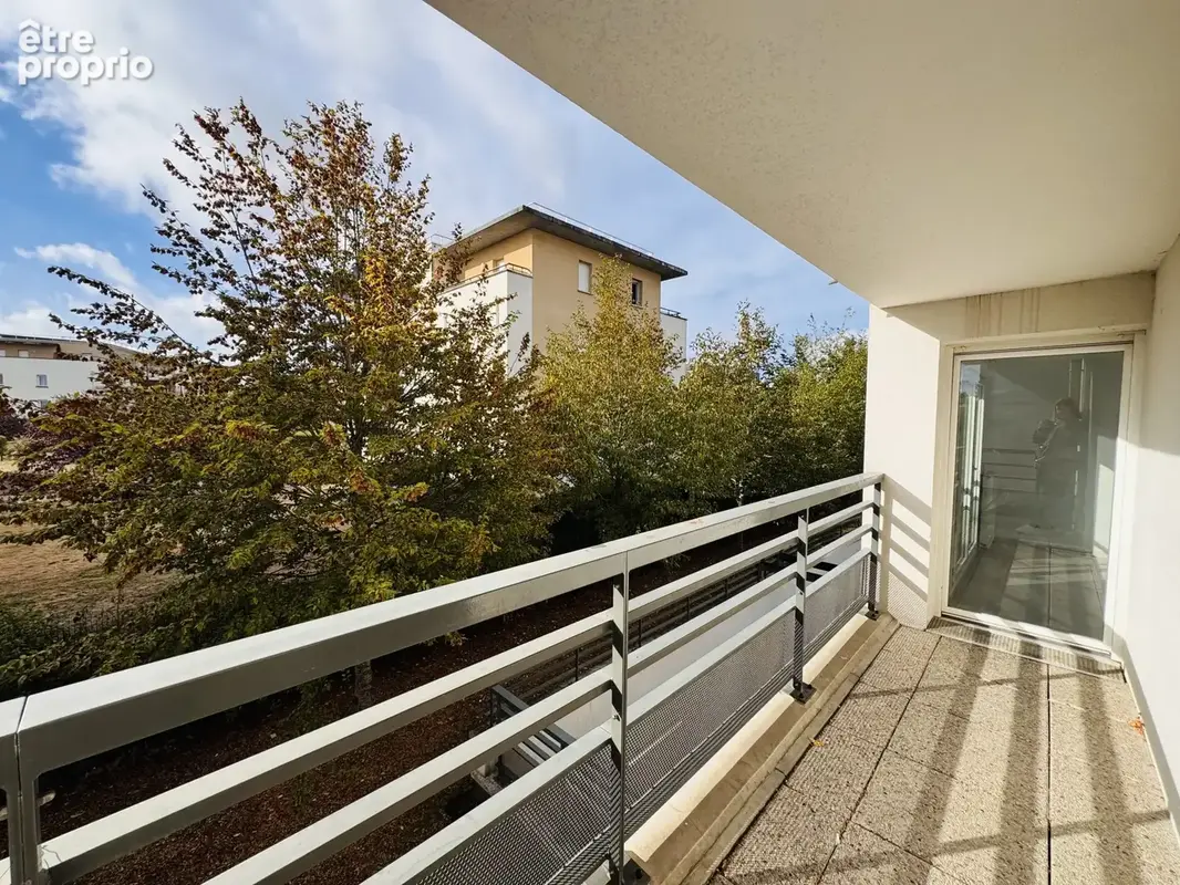 Appartement à LIEUSAINT