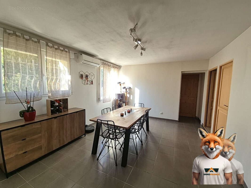 Maison à VEZENOBRES