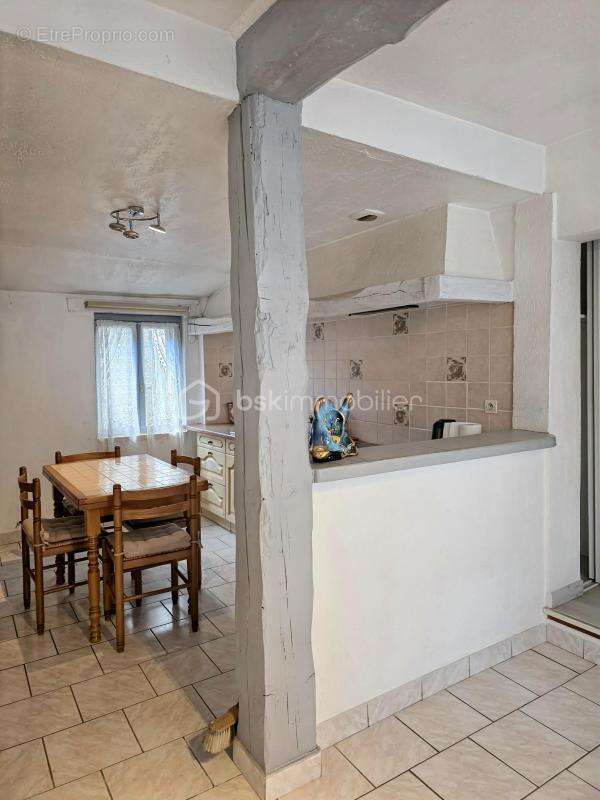 Maison à DOMATS