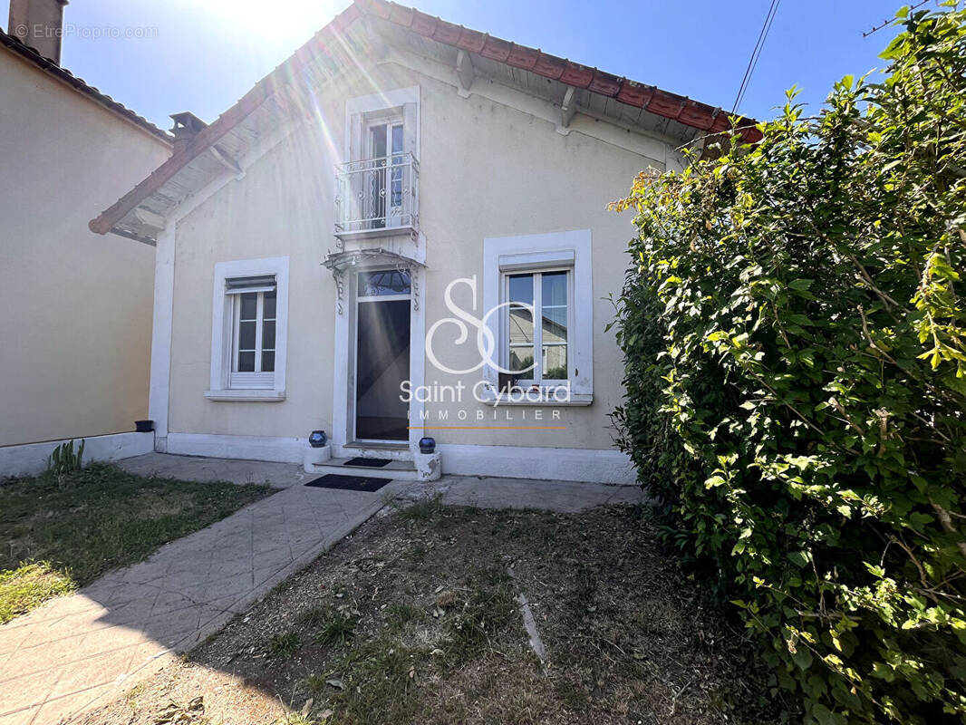 Maison à GOND-PONTOUVRE