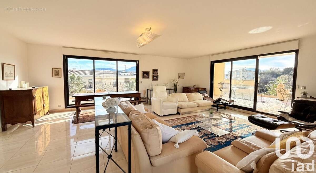 Photo 2 - Appartement à HYERES