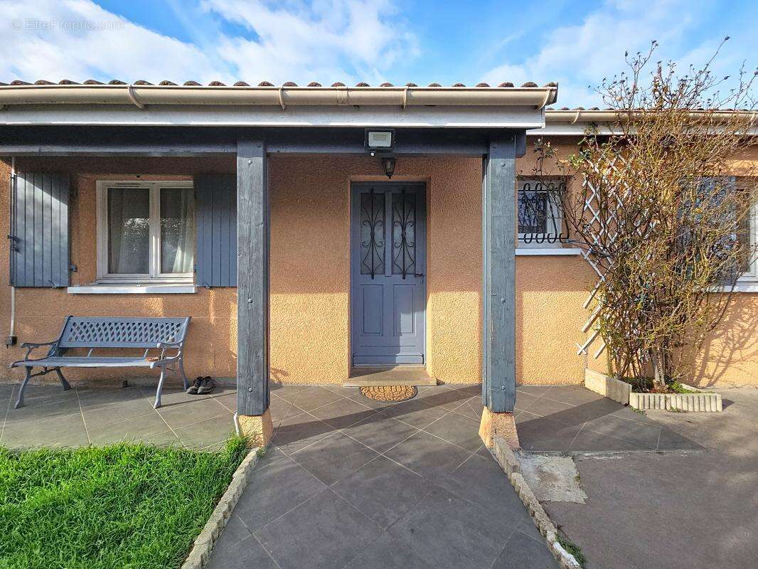 Maison à MIONS