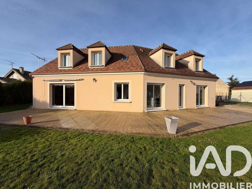 Maison 229 m² à Vergigny  - photo 3