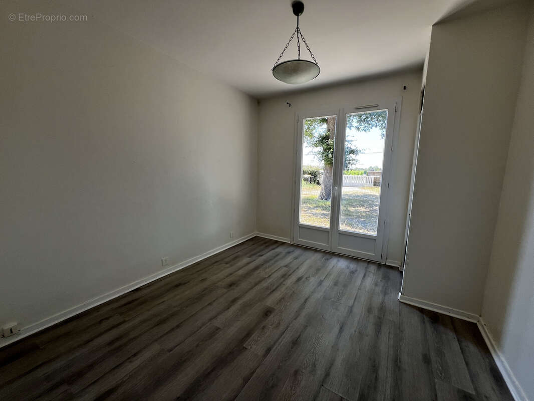 maison 3 chambres avec terrain arboré - photo 10