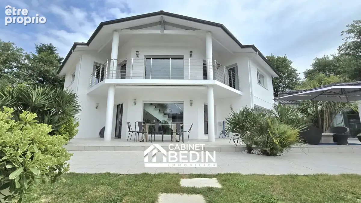 Maison 7 pièces 307 m² à vendre à Saint-Jean-D'illac (33127) - photo 6