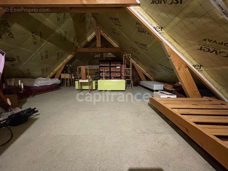 Dpt Dordogne (24), à vendre  maison P8 de 292,68 m² - Terrain de 1 777,00 m² - photo 19
