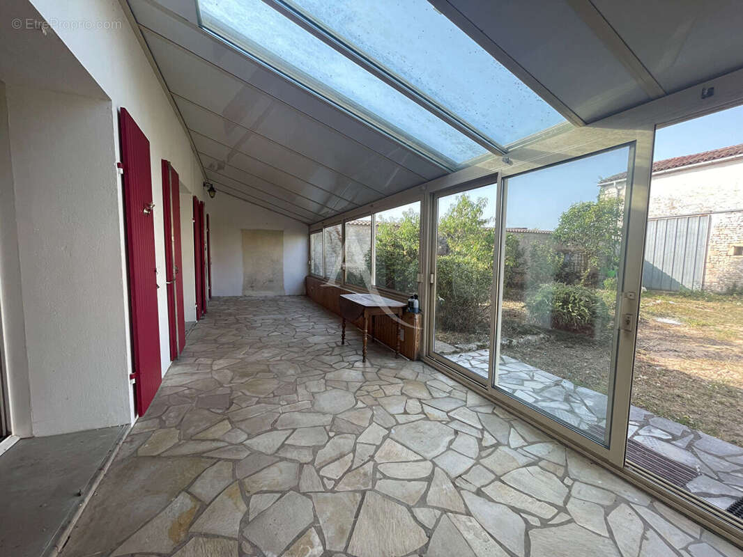 Maison à FONTENAY-LE-COMTE