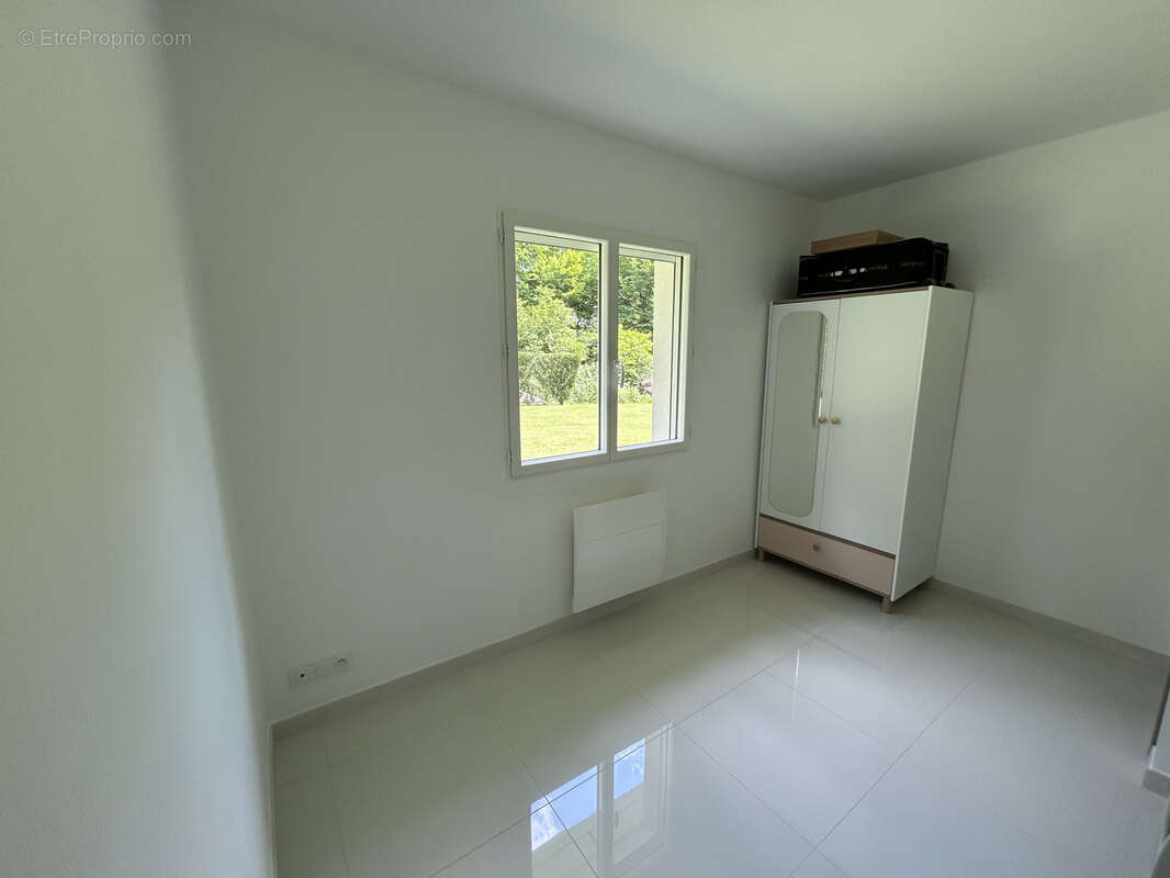 Maison à GIMEL-LES-CASCADES