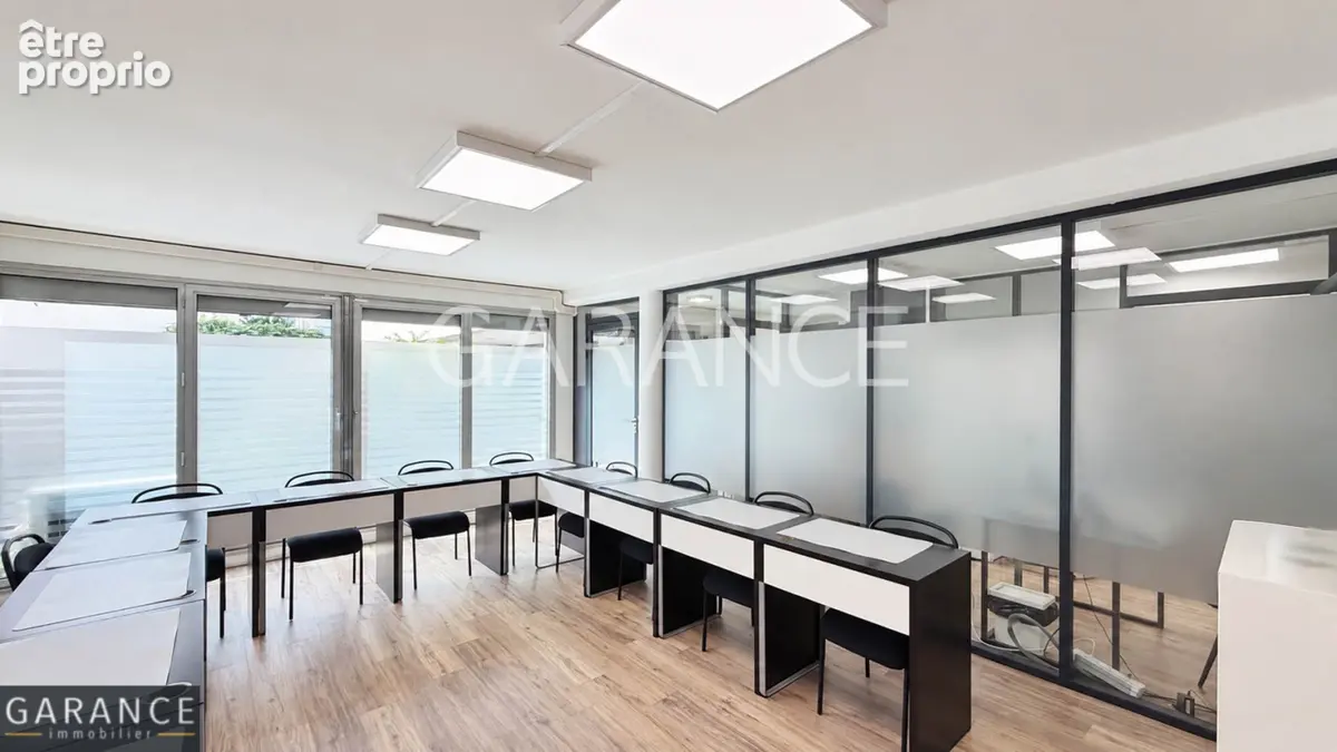Commerce 63 m² à vendre à Paris-14e (75014) - photo 2