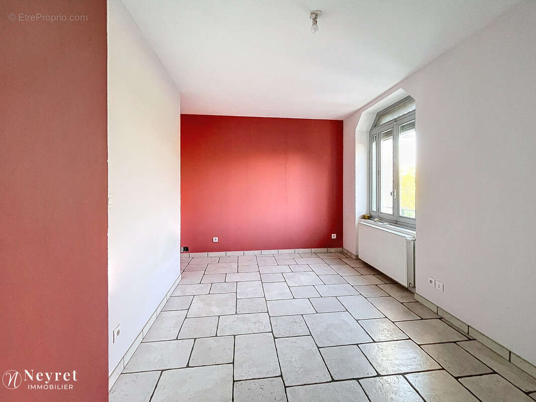 OULLINS - Maison familiale 224 m2 avec jardin et studio proche Lyon - photo 4