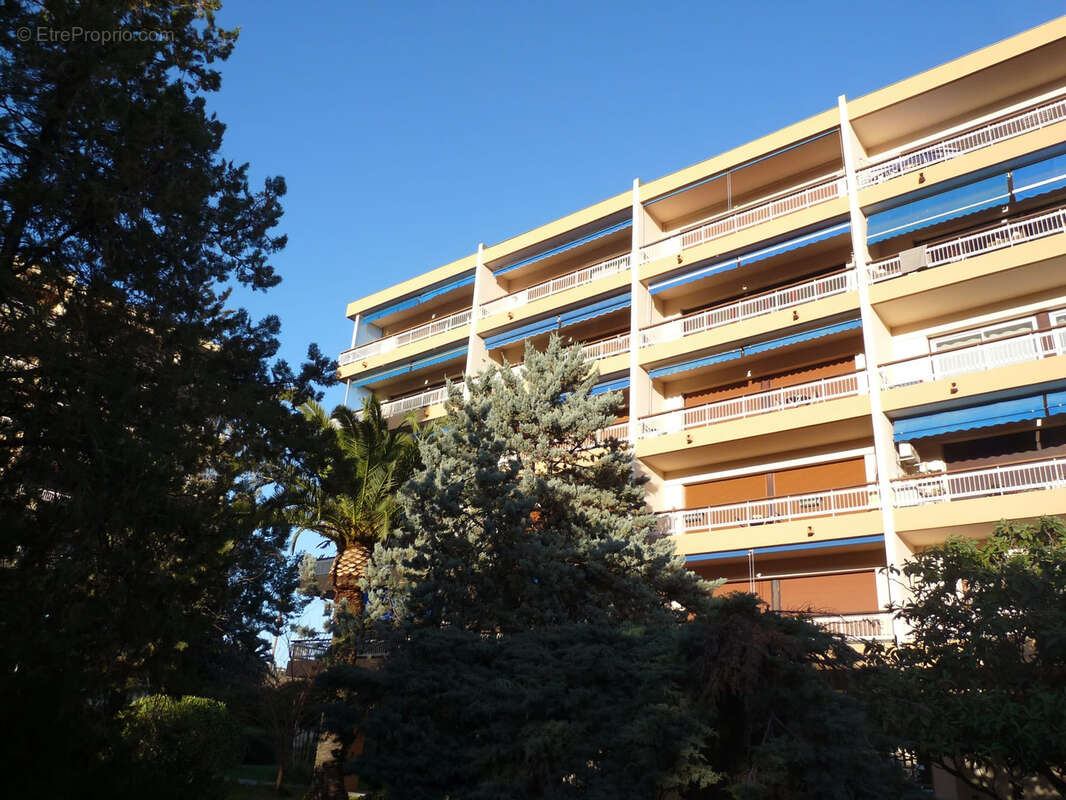 Appartement à HYERES