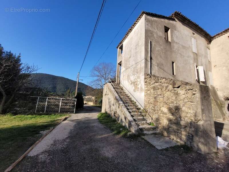 Maison à SAINT-FLORENT-SUR-AUZONNET