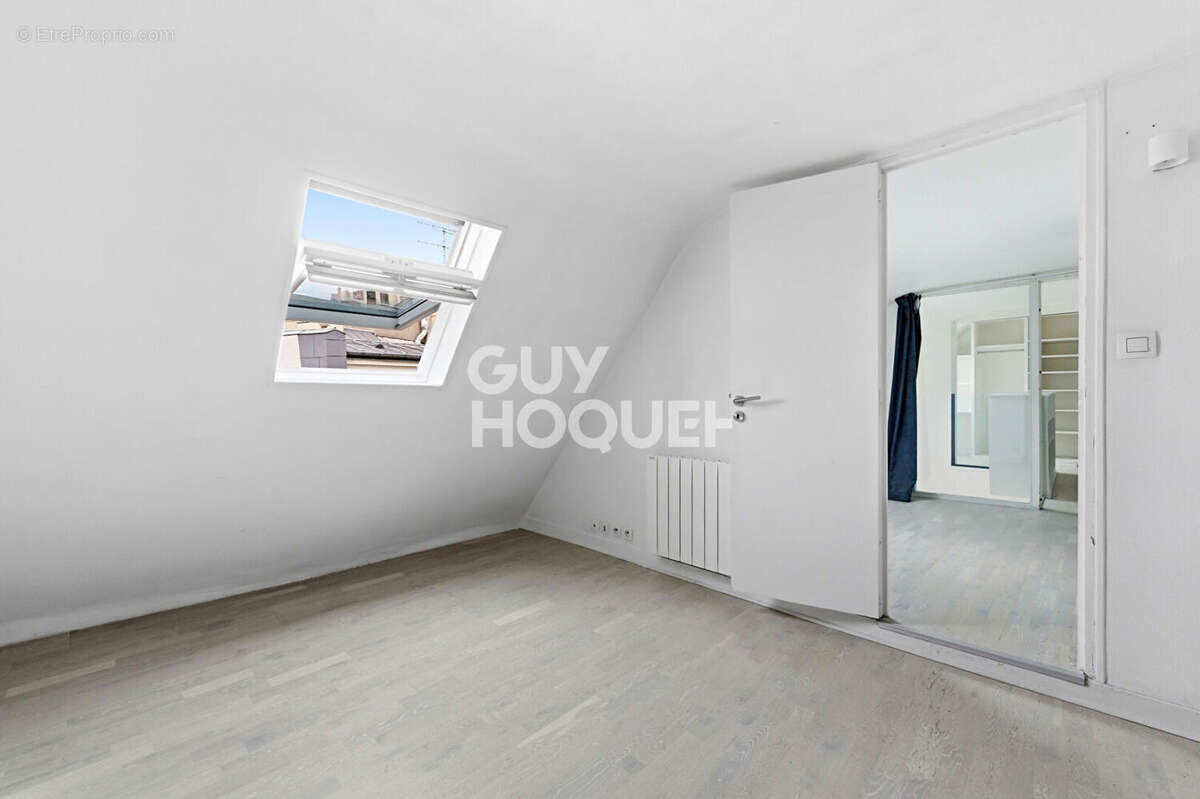 Appartement à PARIS-9E