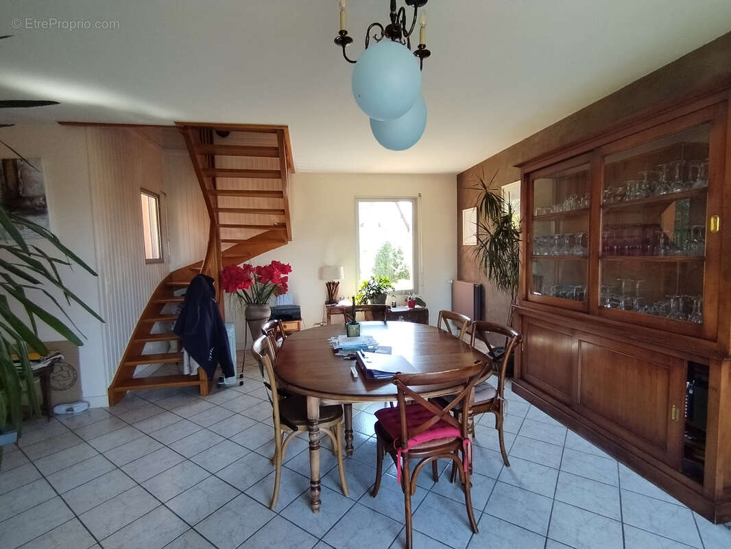 Maison à LECOUSSE
