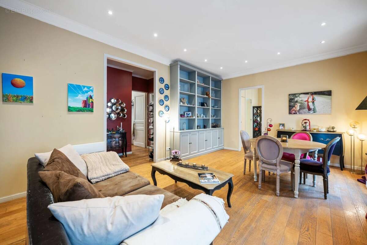 Appartement à BEAUSOLEIL
