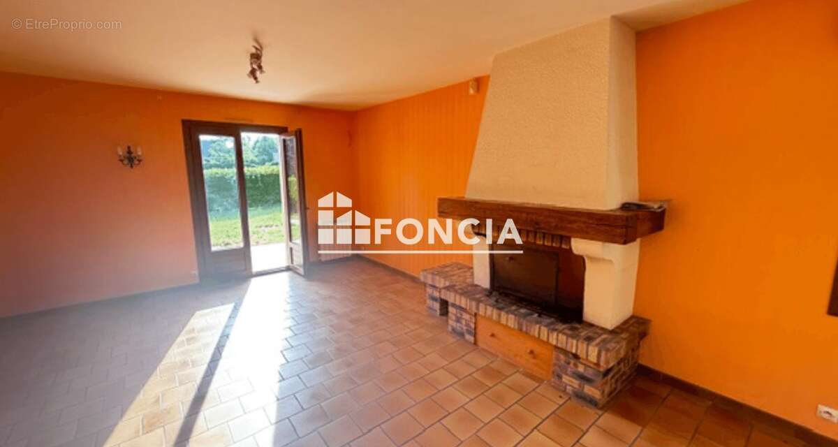 Maison traditionnelle de 1984 – 4 chambres – Cadre paisible - photo 3