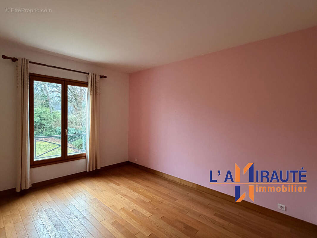 Maison à MAISONS-LAFFITTE