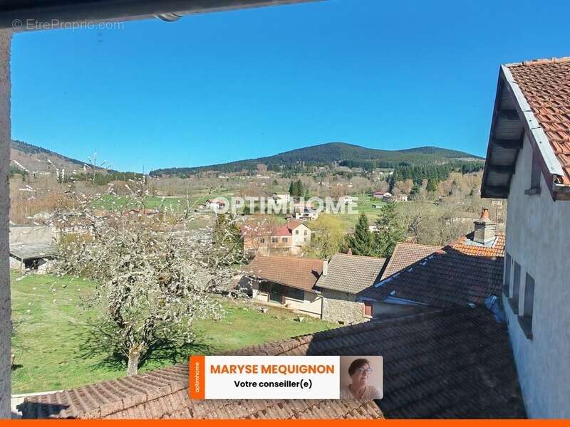 Maison à VOLLORE-MONTAGNE