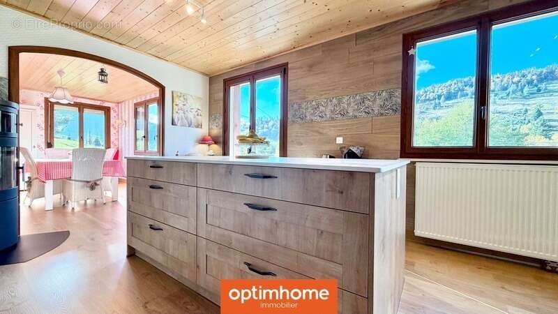 Maison à SAINT-MAURICE-SUR-MOSELLE