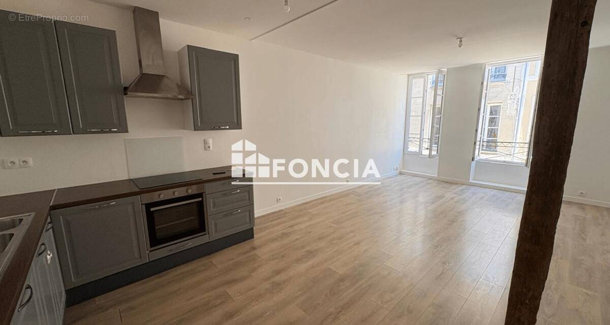 Appartement à FONTAINEBLEAU