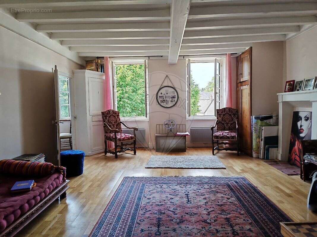 Maison à BEAUMONT-LA-FERRIERE