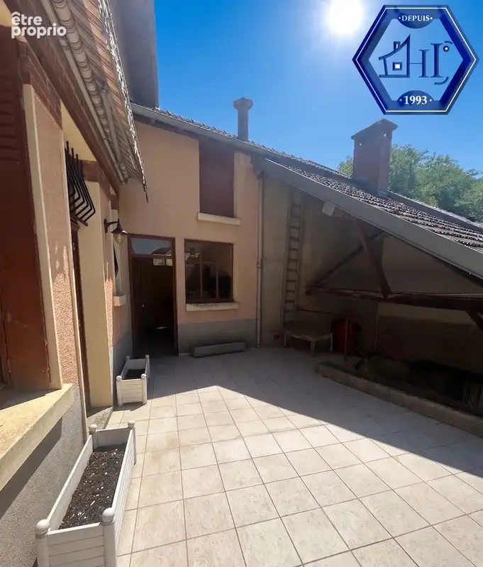 Maison centre village - photo 8