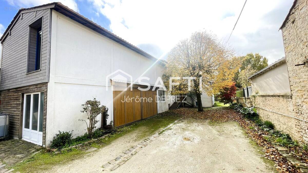 Photo 1 - Maison à CHANTONNAY