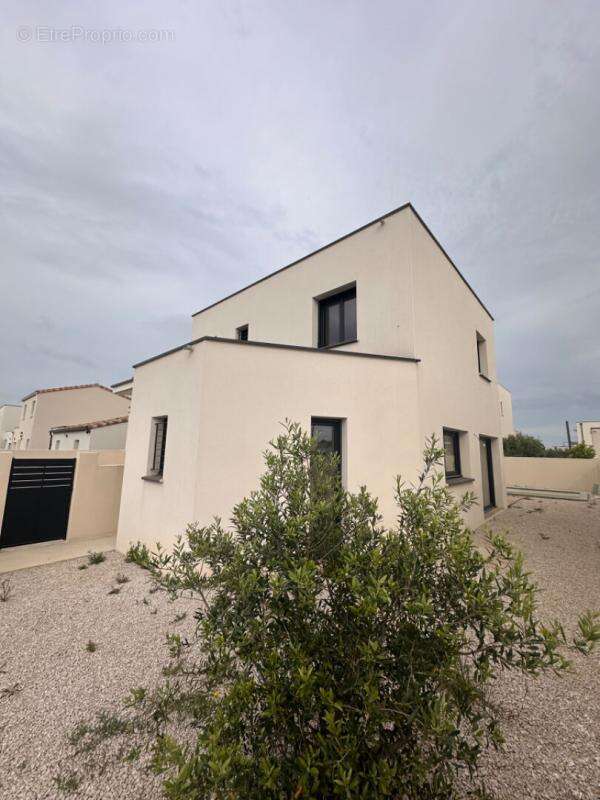 Maison à SERIGNAN
