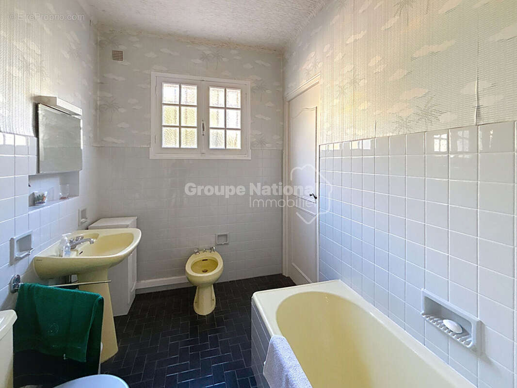 Maison à AURIBEAU-SUR-SIAGNE