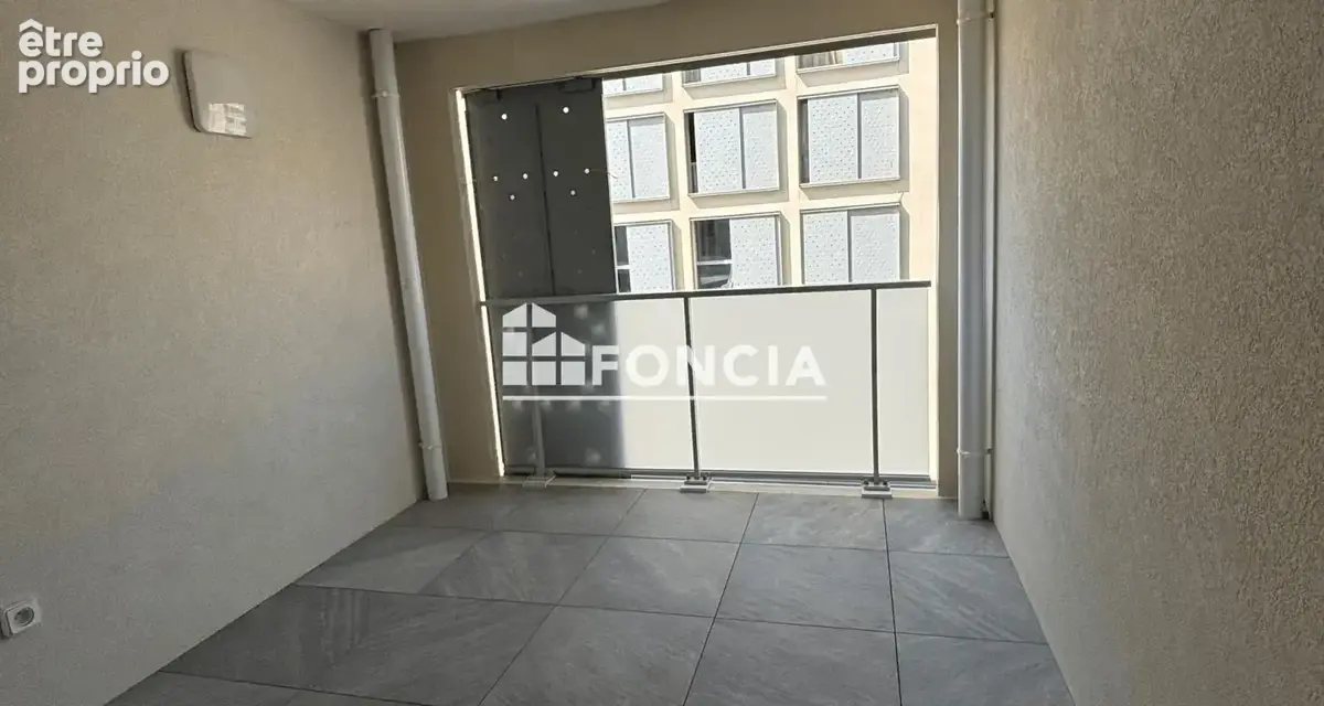 À vendre Montpellier Port-Marianne appartement avec loggia parking - photo 4
