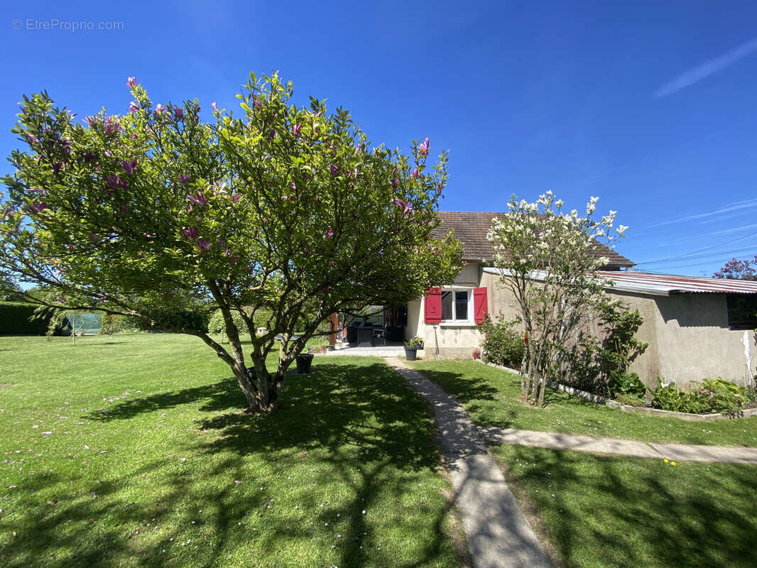 Maison à FOUILLOY