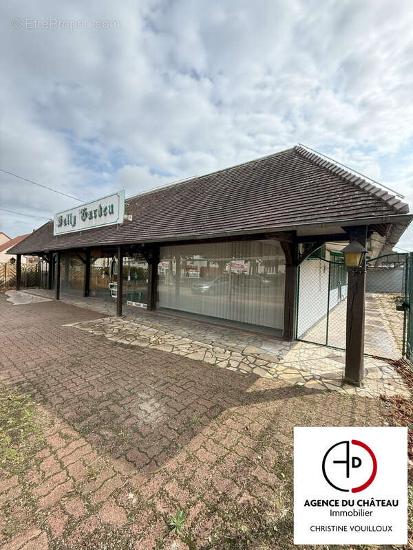 Commerce 825 m² à Sully-Sur-Loire  - photo 7