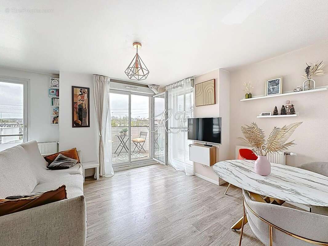 Photo 2 - Appartement à ERAGNY