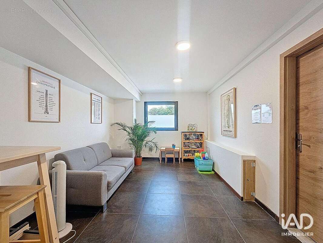 Photo 4 - Commerce à AMANCY