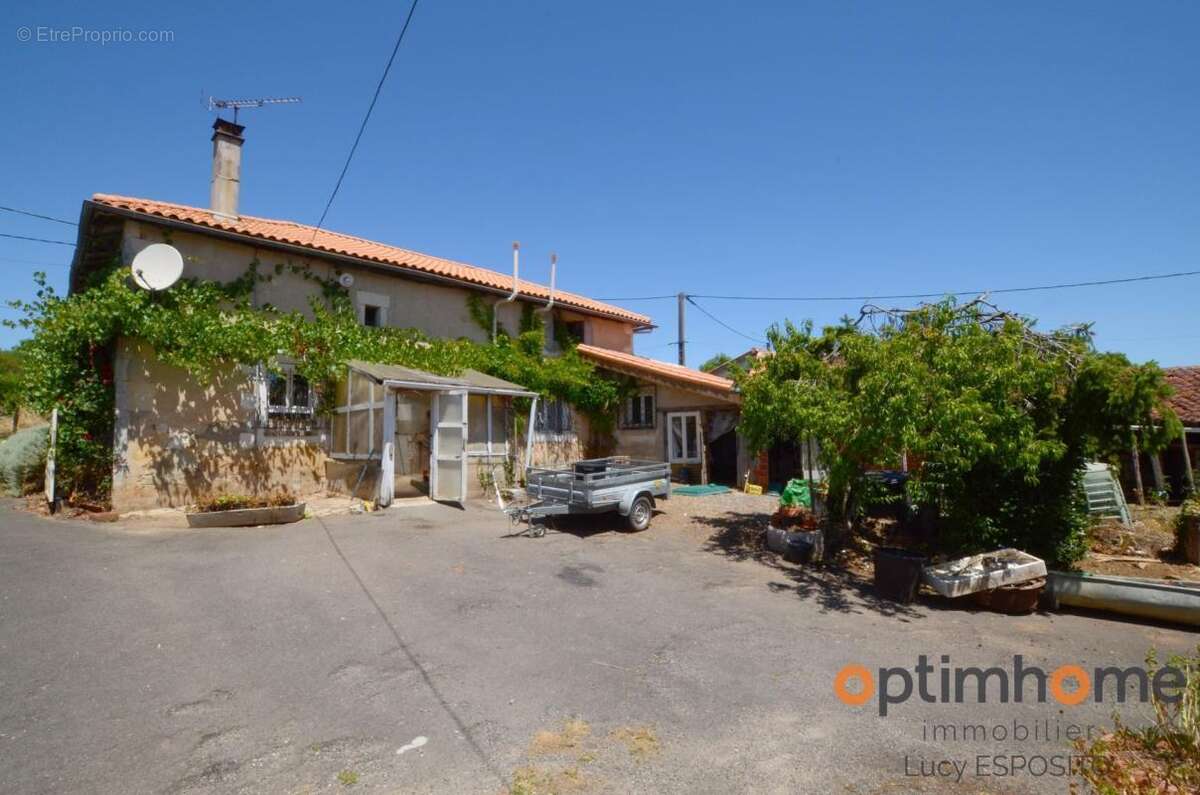  Ensemble immobilier avec énorme potentiel – Nieuil (Charente)  - photo 33