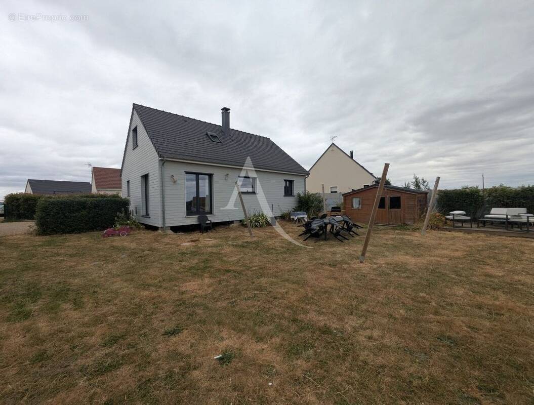Maison à MOLINEUF
