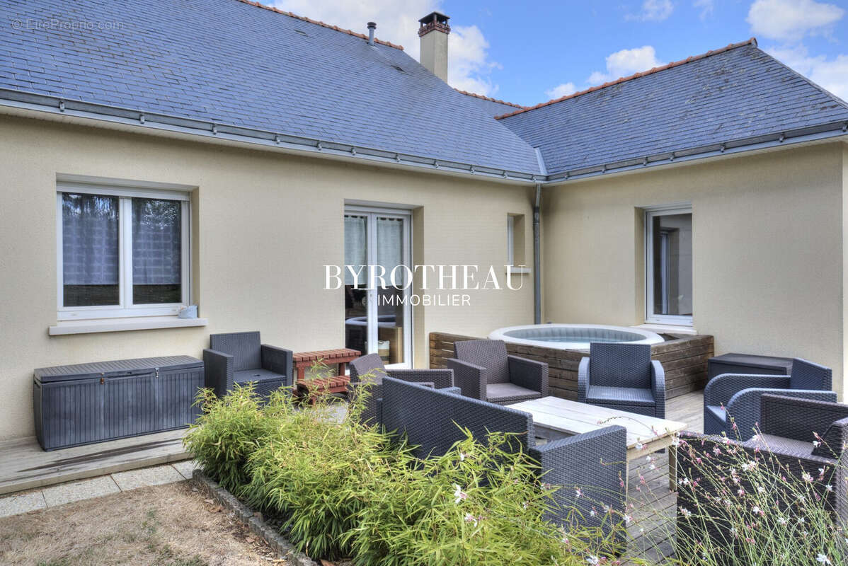 Maison 146 m² à Sceaux-D'anjou  - photo 7