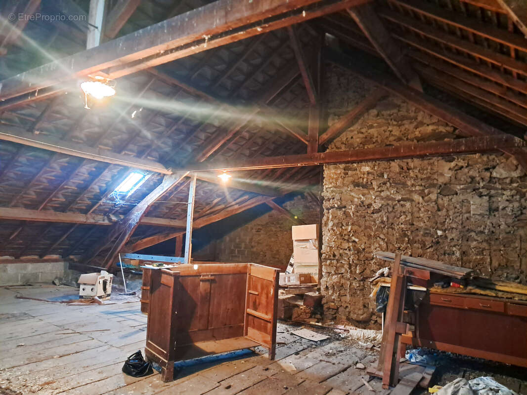 Maison à LUBERSAC