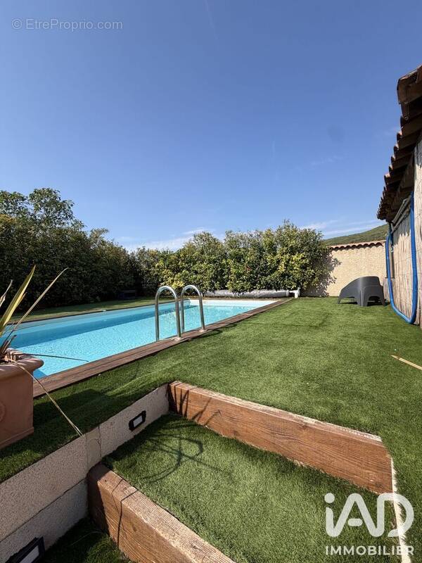 Photo 1 - Maison à CUERS