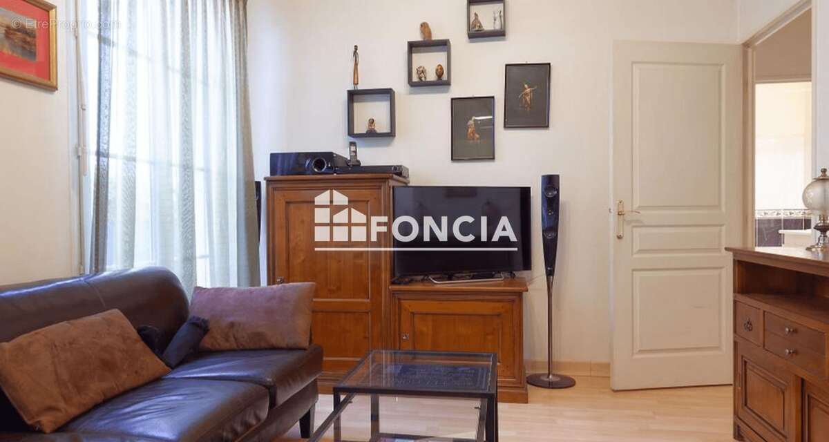 Appartement à CORBEIL-ESSONNES