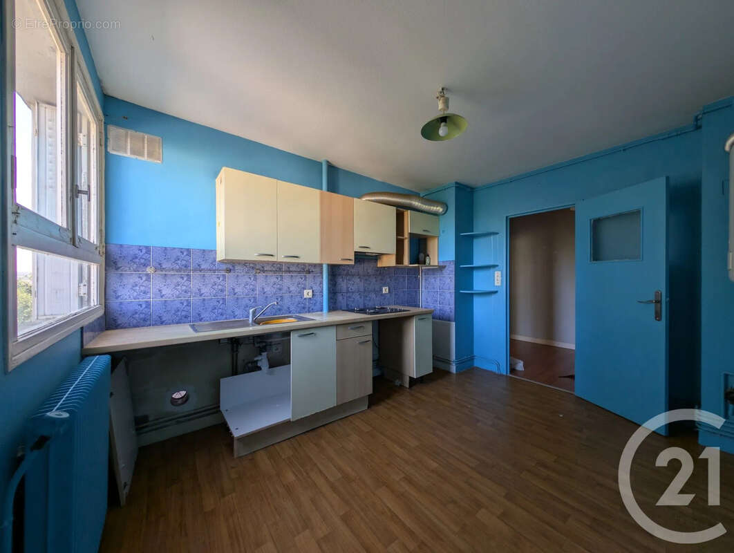 Appartement 76 m² à Limoges  - photo 9