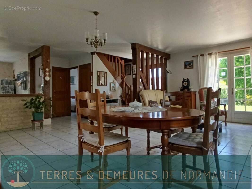 Maison à PONT-L'EVEQUE