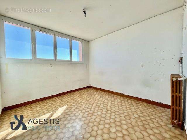   - Appartement à TOULOUSE