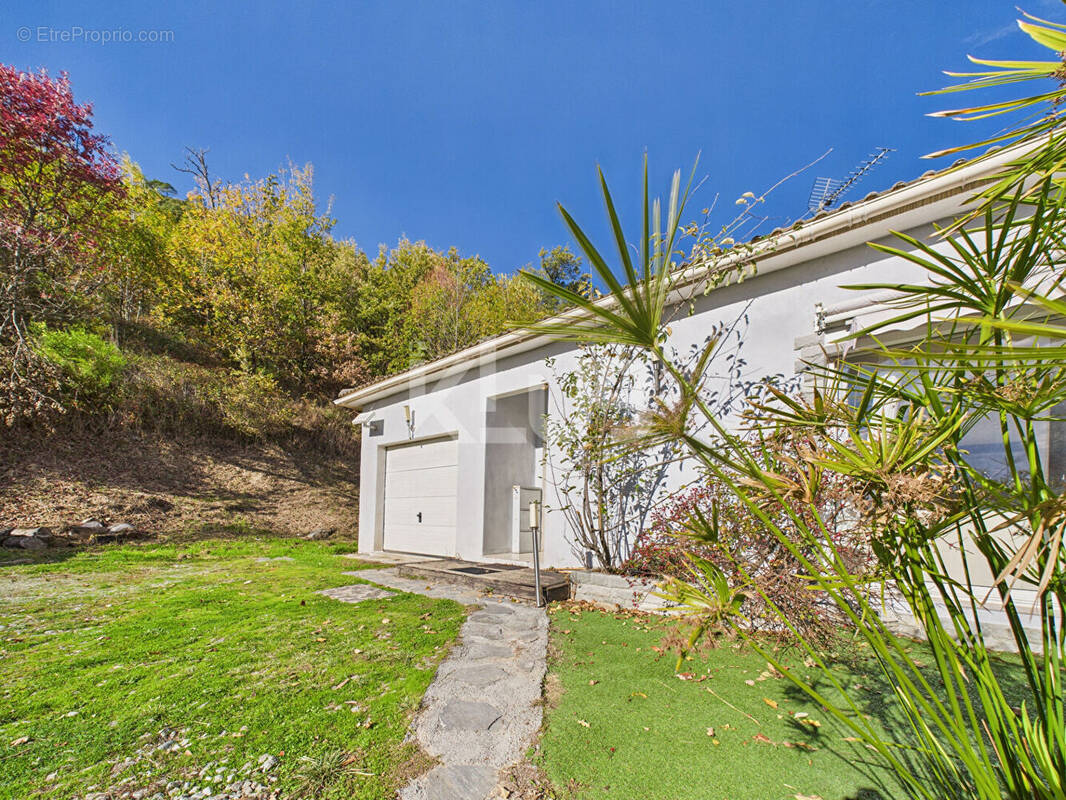 Maison à SANTO-PIETRO-DI-VENACO