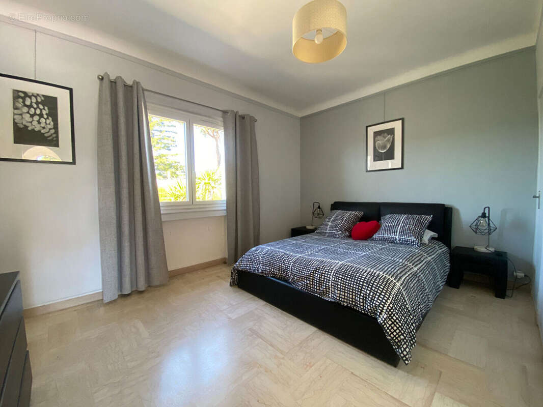 Maison à MOUGINS