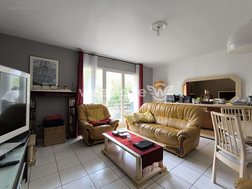 Appartement 63 m² à Jouy-Le-Moutier  - photo 2