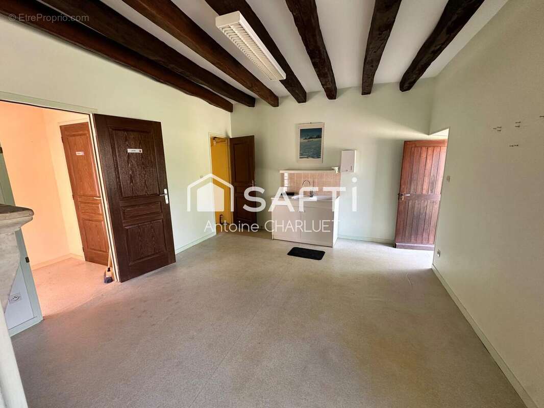 Photo 7 - Maison à SAINT-GENOU